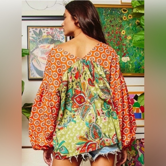 BUCKETLIST Bohemian Beautiful Colors Balloon Sleeve Top - Picture 2 of 4
